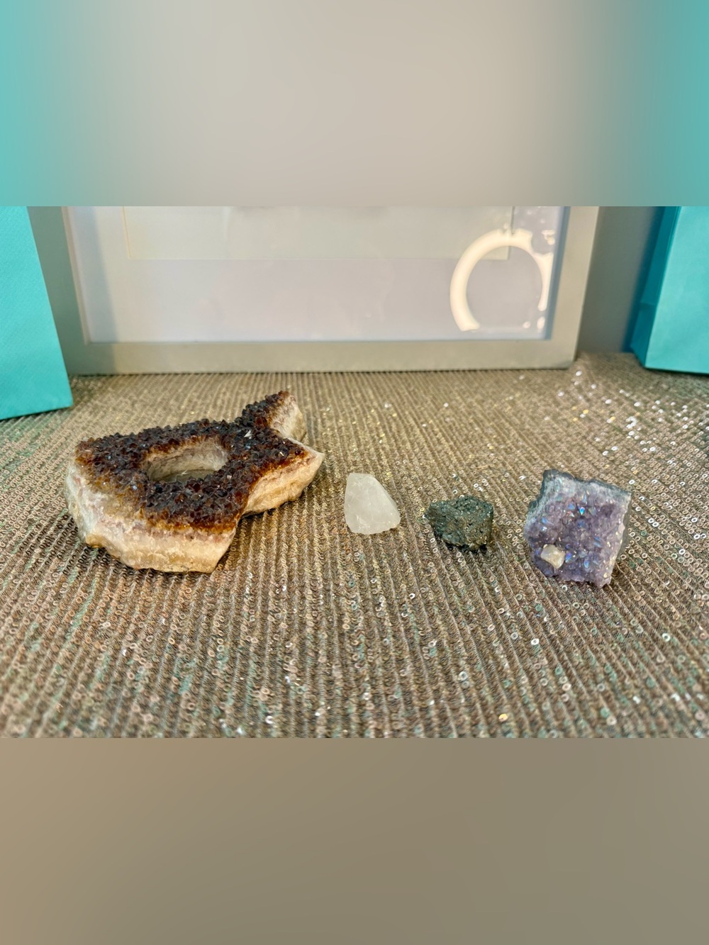 🌸H21 - Amethyst Tea Candle Holder & Misc gemstones 💜🩶💜🛍️